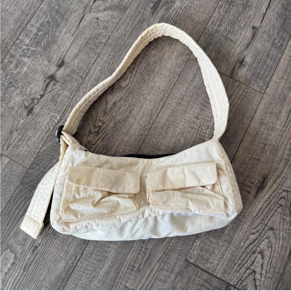 BAGGU Cream Shoulder Bag